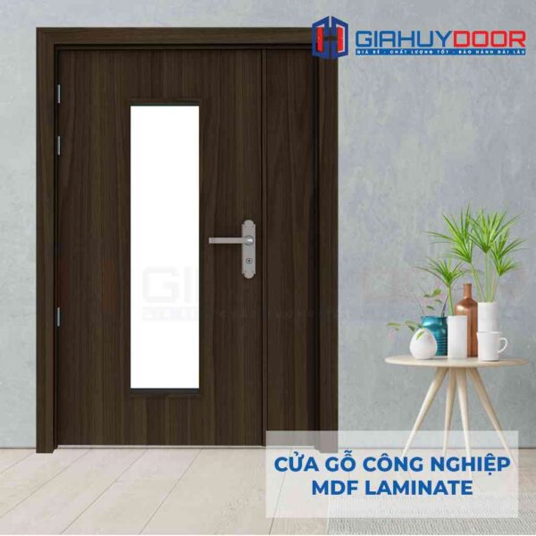 Cửa gỗ công nghiệp MDF Laminate 2P1G1